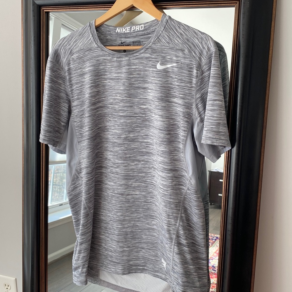 NikePro Dri-Fit Tshirt, size L